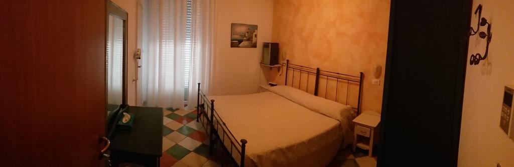 Carol Hotel 3*