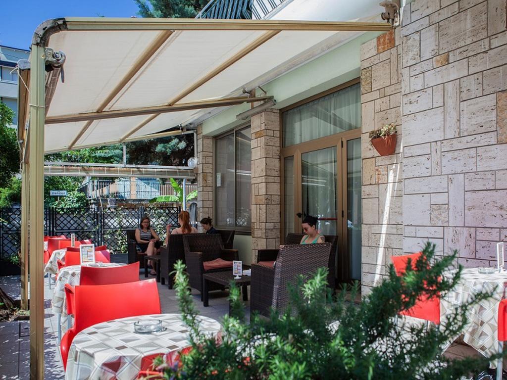 Hotel Ausonia