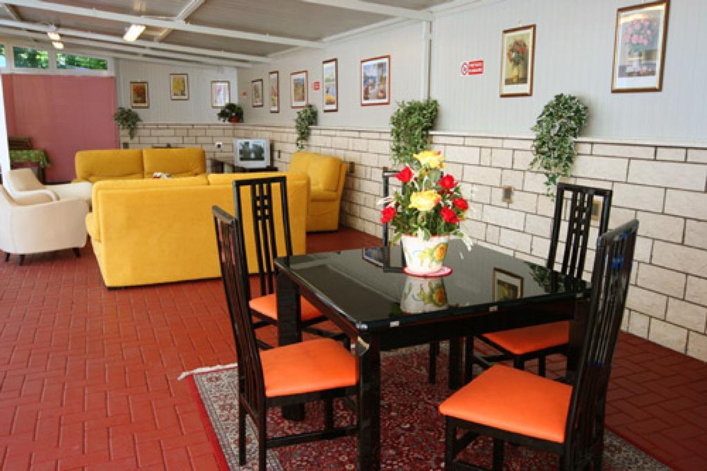 Parigi 3* Rimini