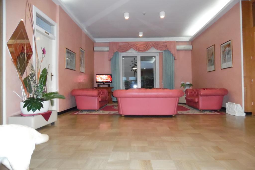 Hotel Alpen Rimini