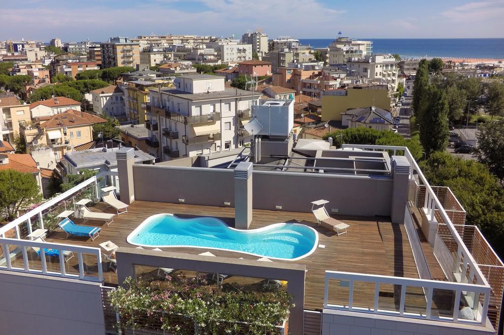 Aparthotel Delfina 3*