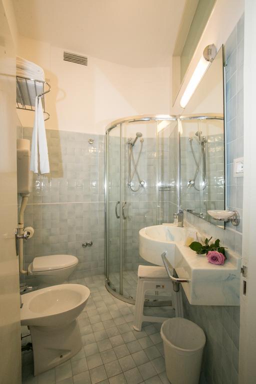 Caesar Hotel 3*