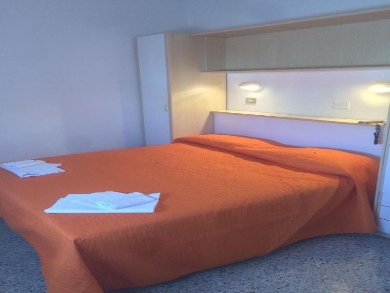 Alba Hotel 3*