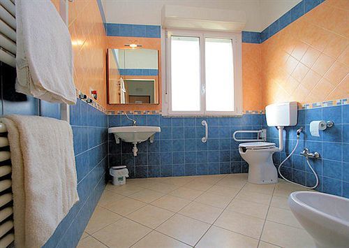 Paradise Aparthotel
