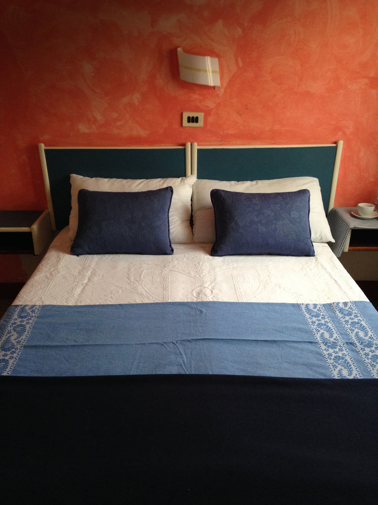 New Enea Hotel