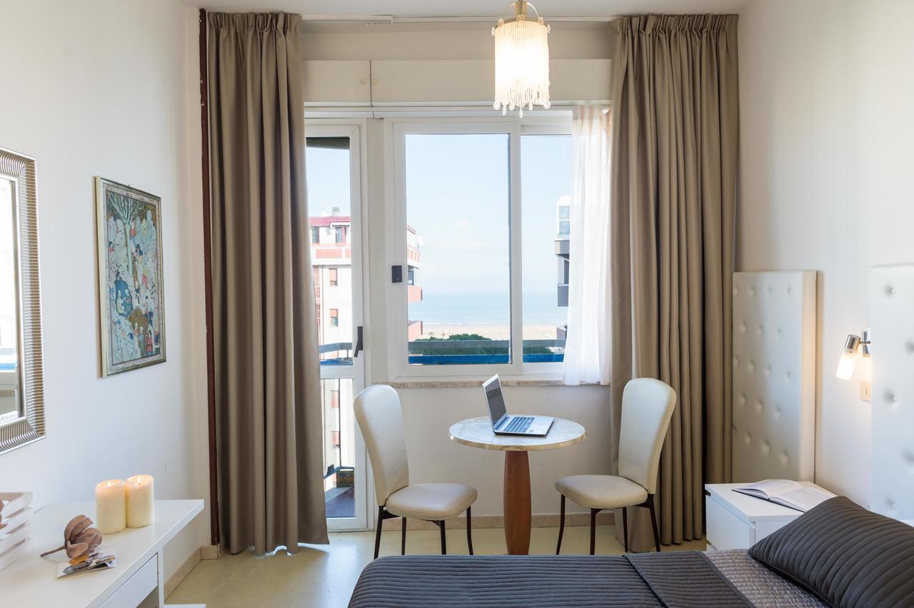La Perla Hotel