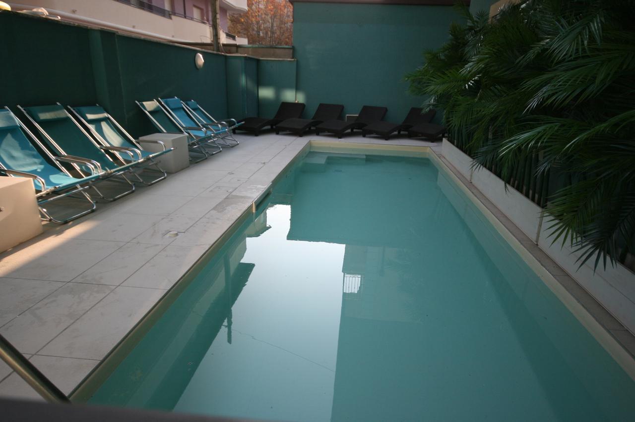 Aparthotel Paradise
