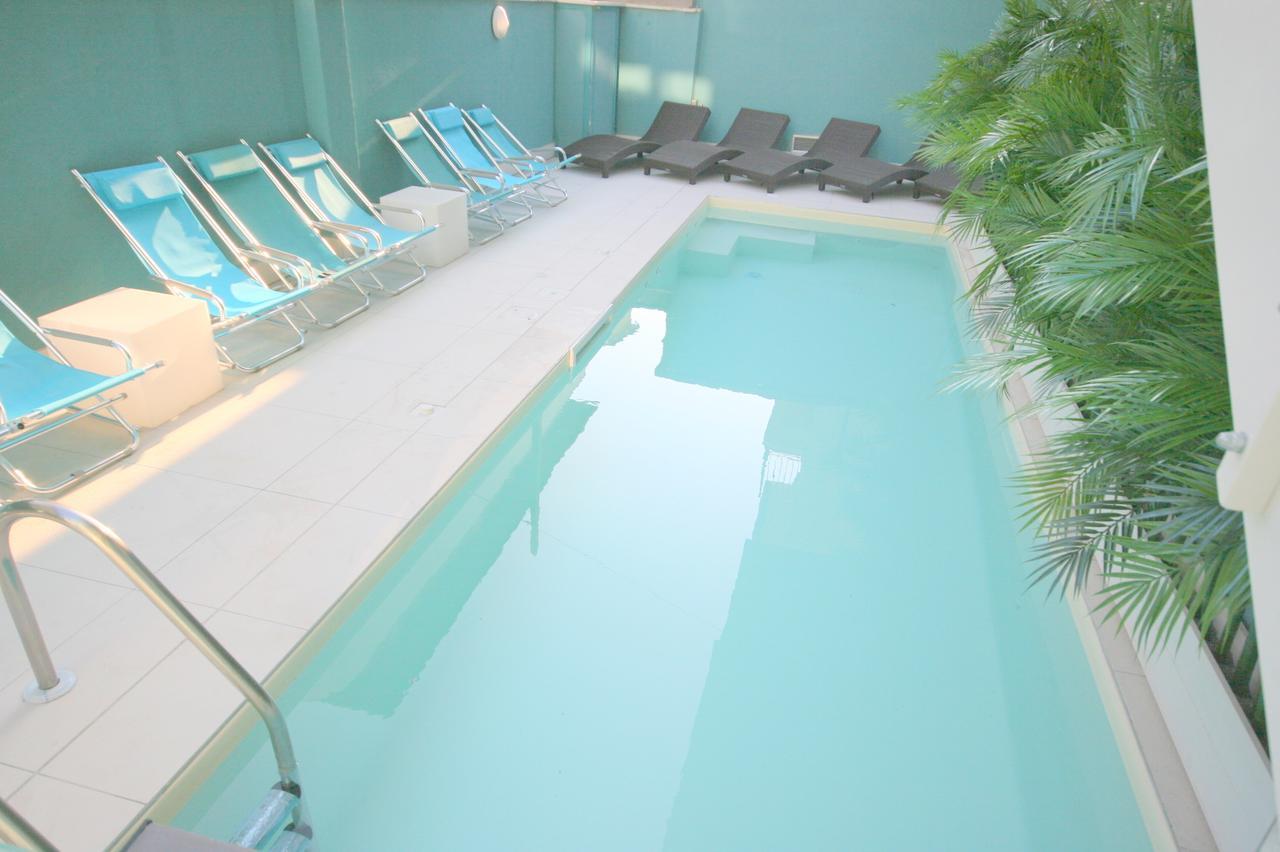 Paradise Aparthotel 3*
