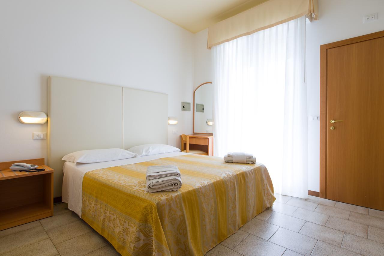 Galassia Hotel 3*