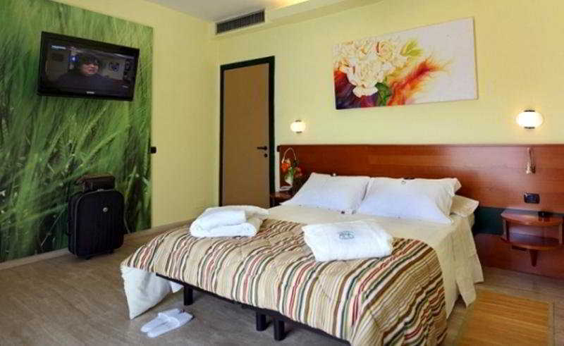 Astoria 4*