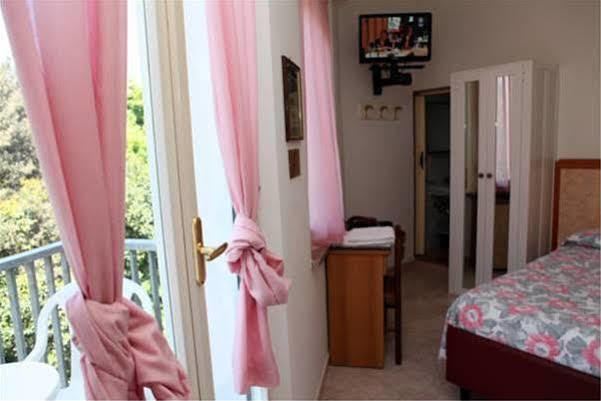 Parigi 3*