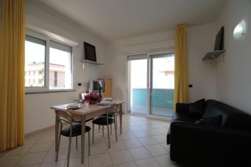 Paradise Aparthotel Rimini