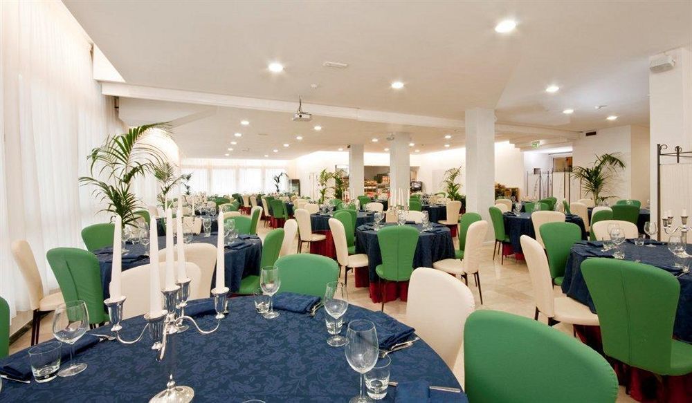 Hotel La Perla 3*