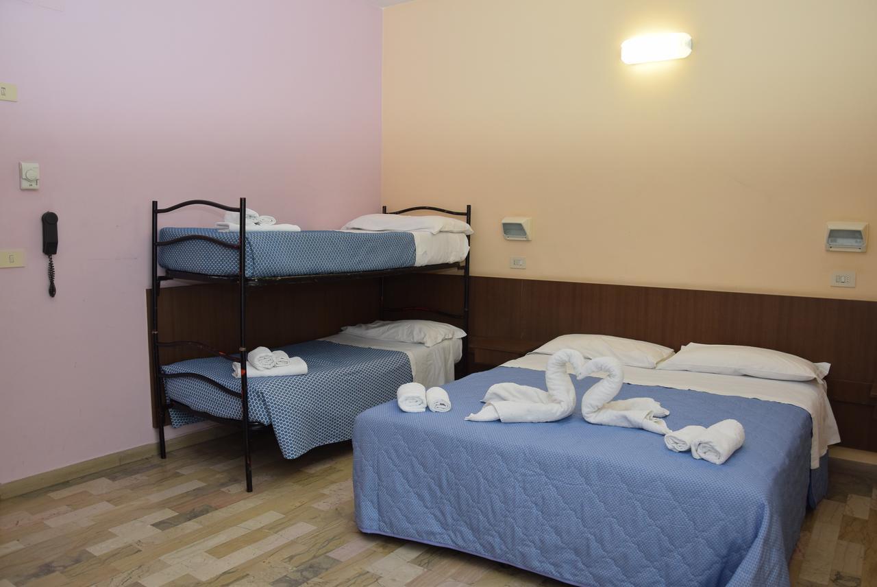 Annetta Hotel 3*
