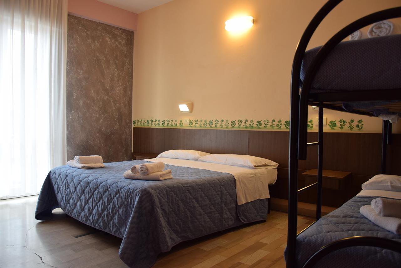 Annetta Hotel