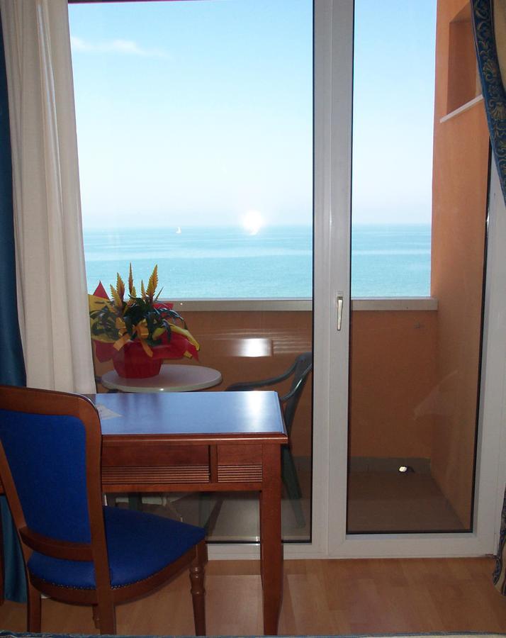 Hotel Alexander *
