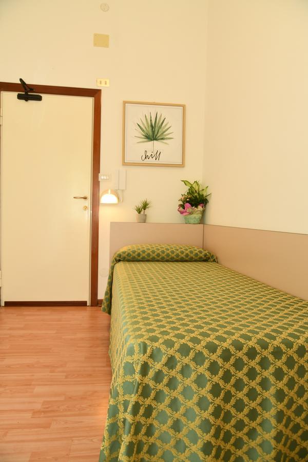 Leonarda Hotel Rimini