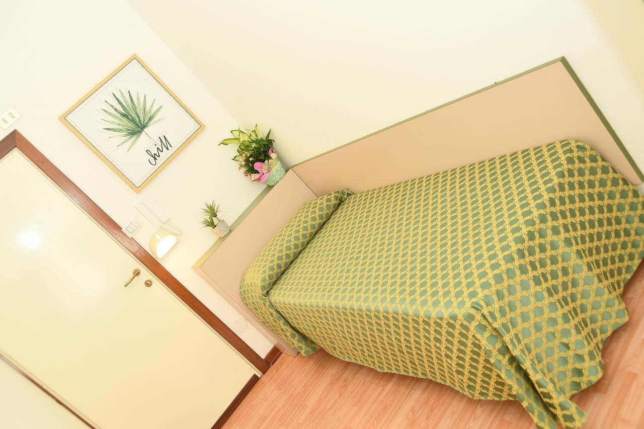 Leonarda Hotel 2*