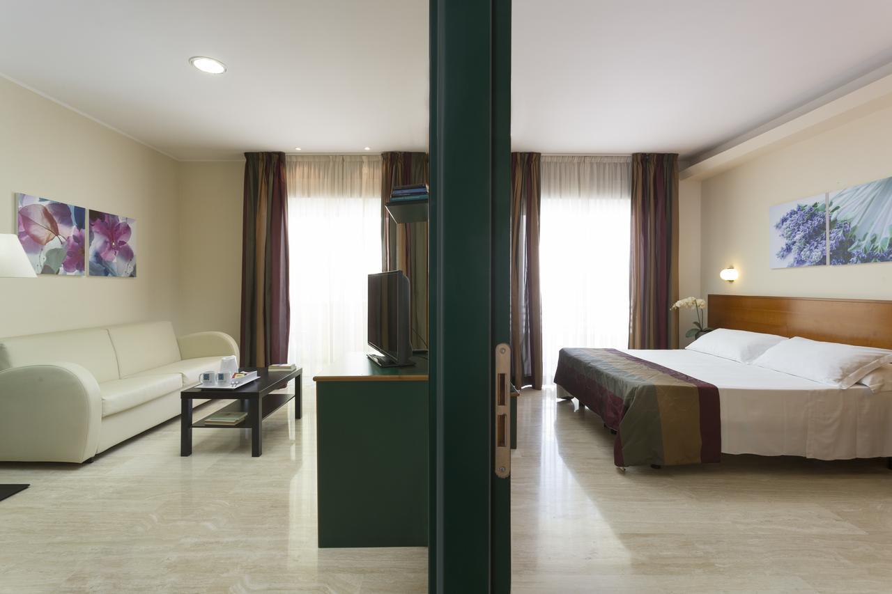 Hotel Astoria 4*
