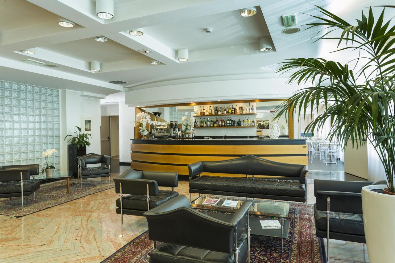 Astoria 4*