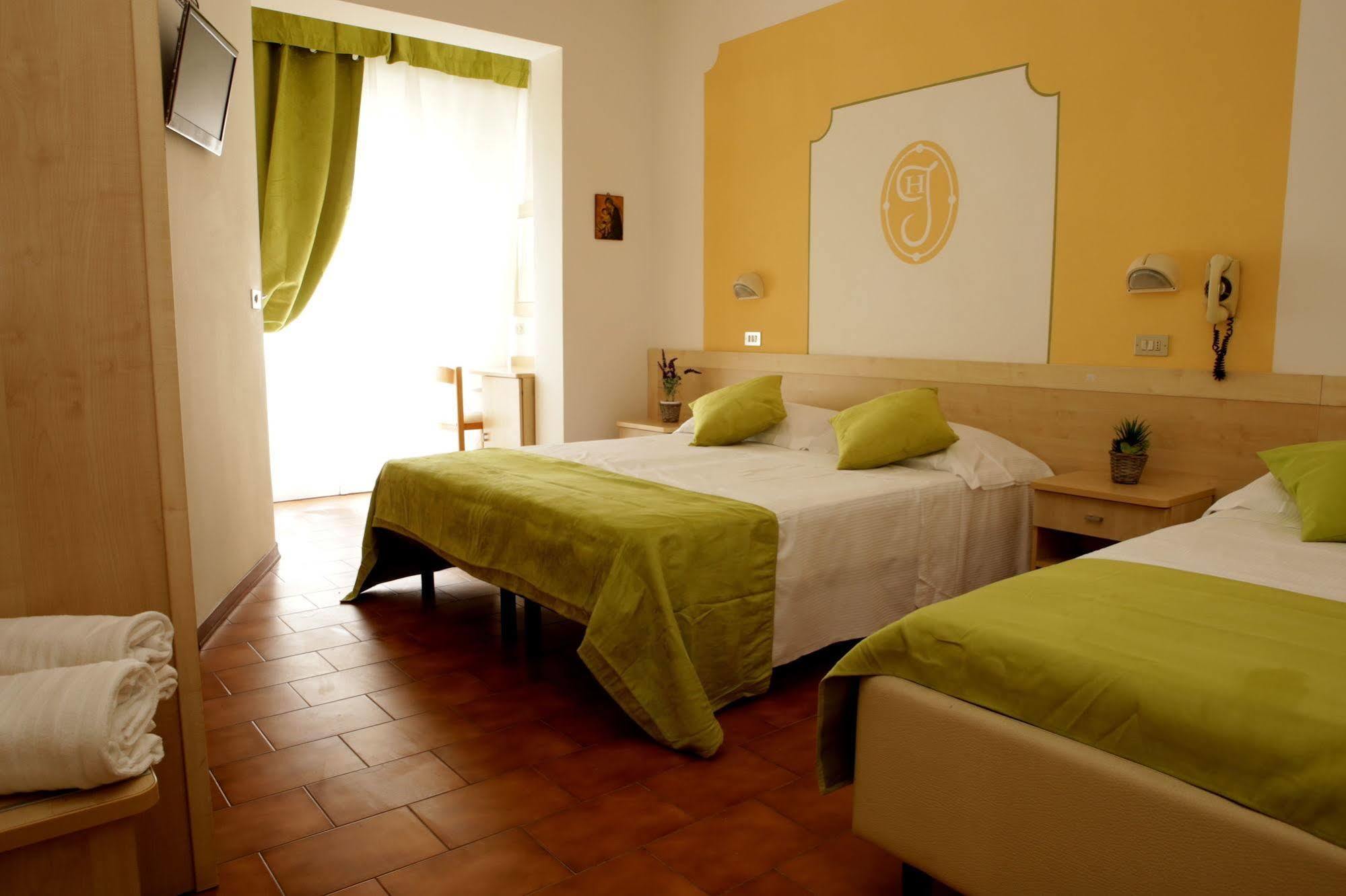 Hotel Jolie 3*