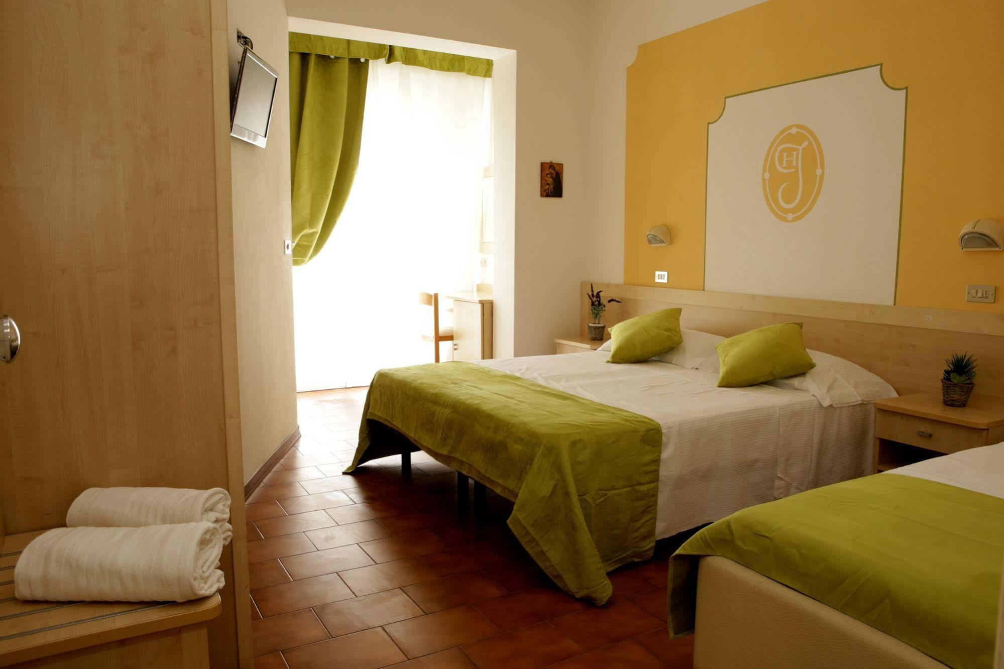 Hotel Jolie 3*