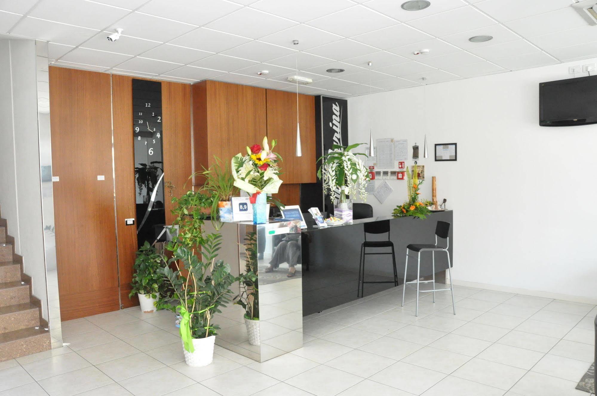 Acqua Marina Aparthotel 3*