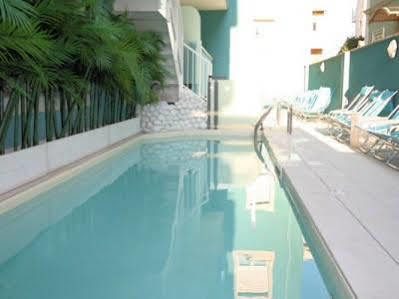 Aparthotel Paradise 3*