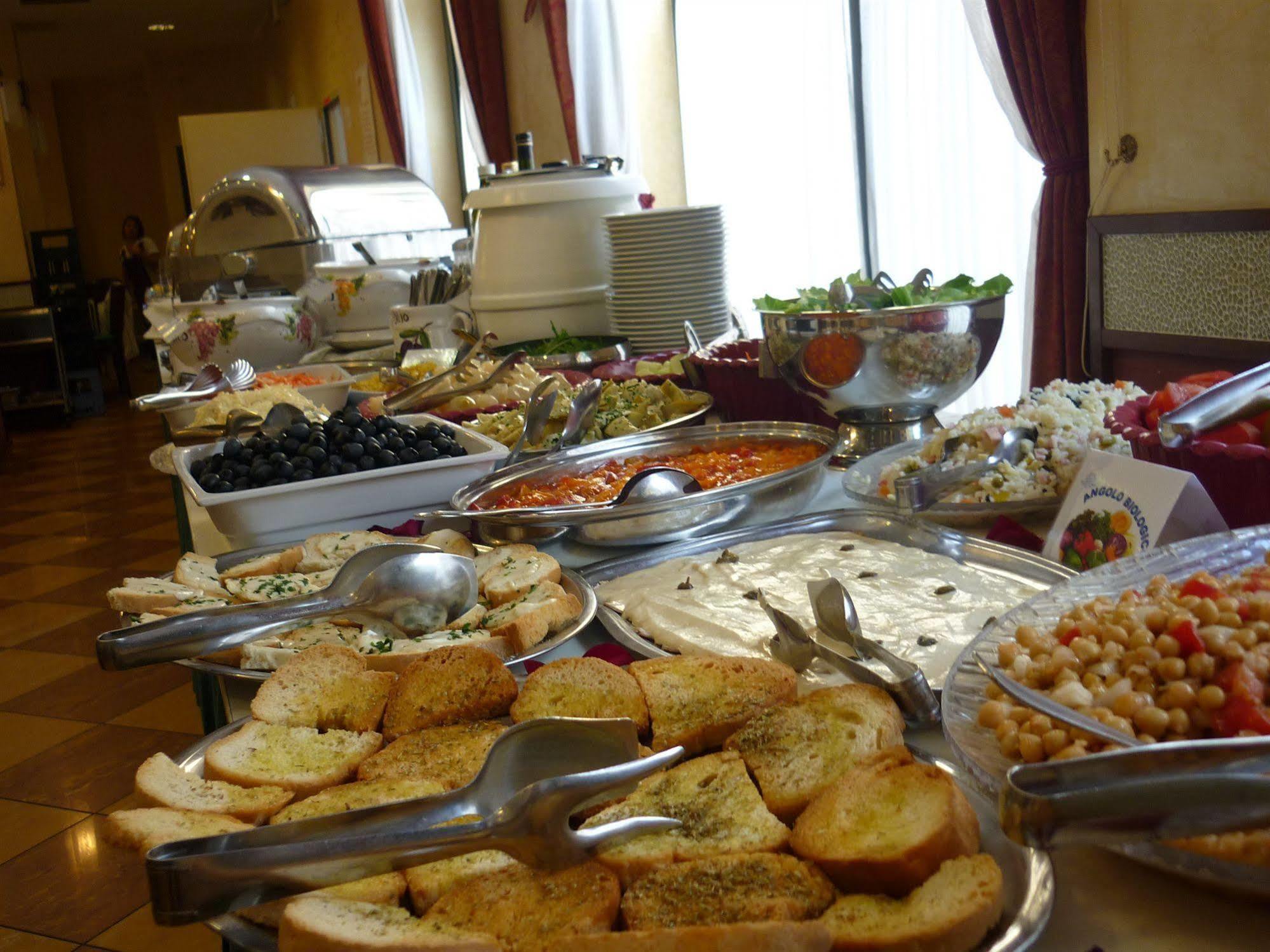 Dei Platani Hotel 3*