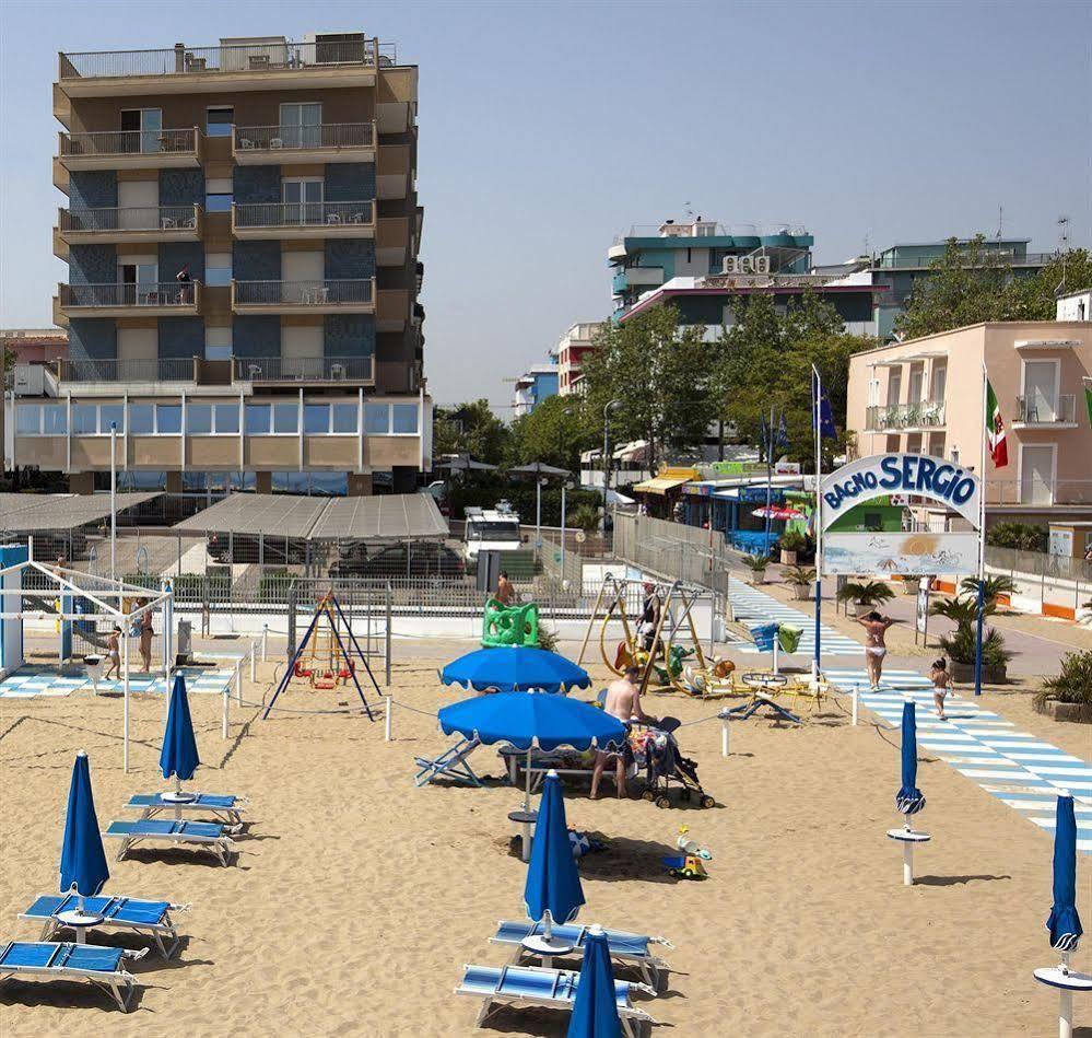 Ghirlandina 3*
