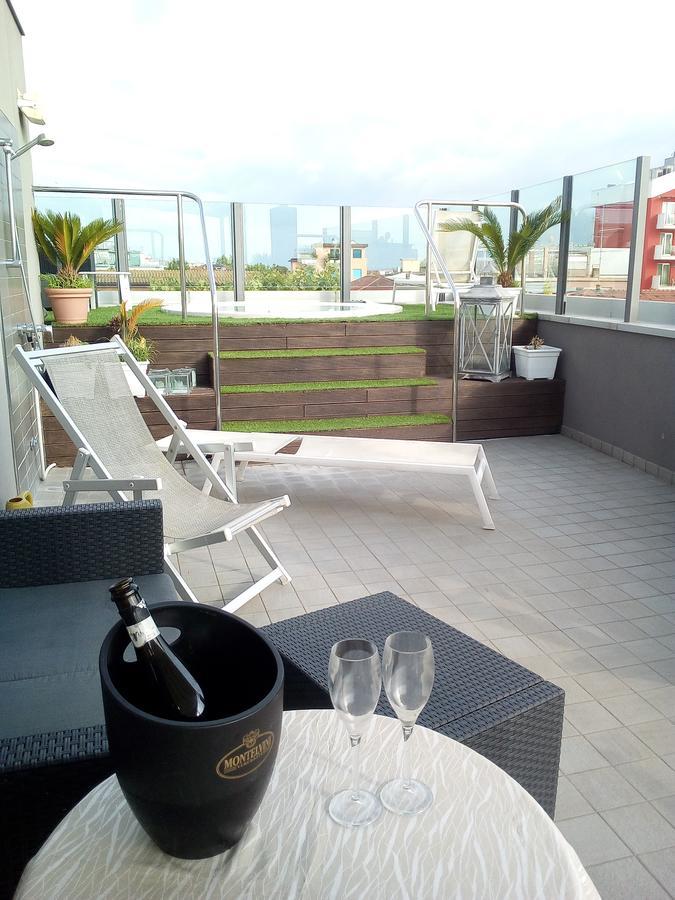Q Hotel