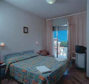 Hotel Lem 2*