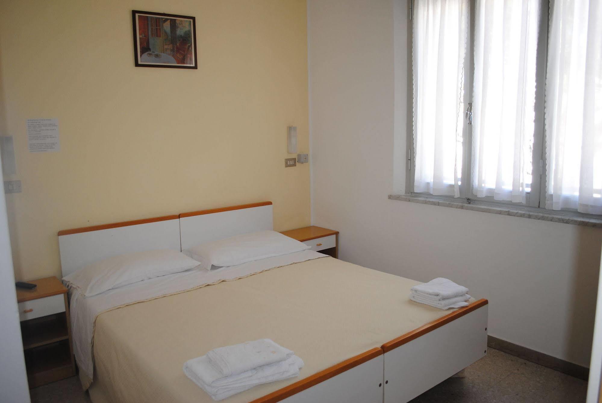Hotel Pigalle *