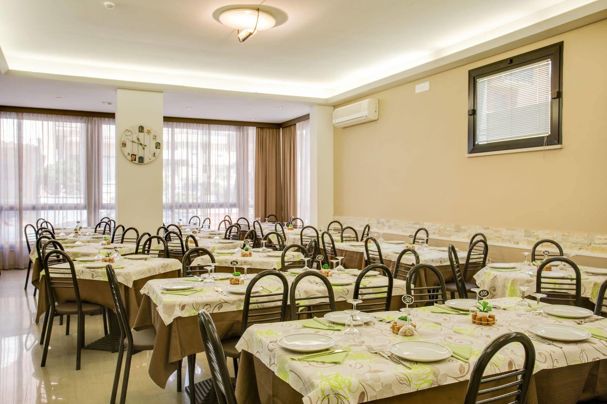 Hotel Dei Gerani 3*