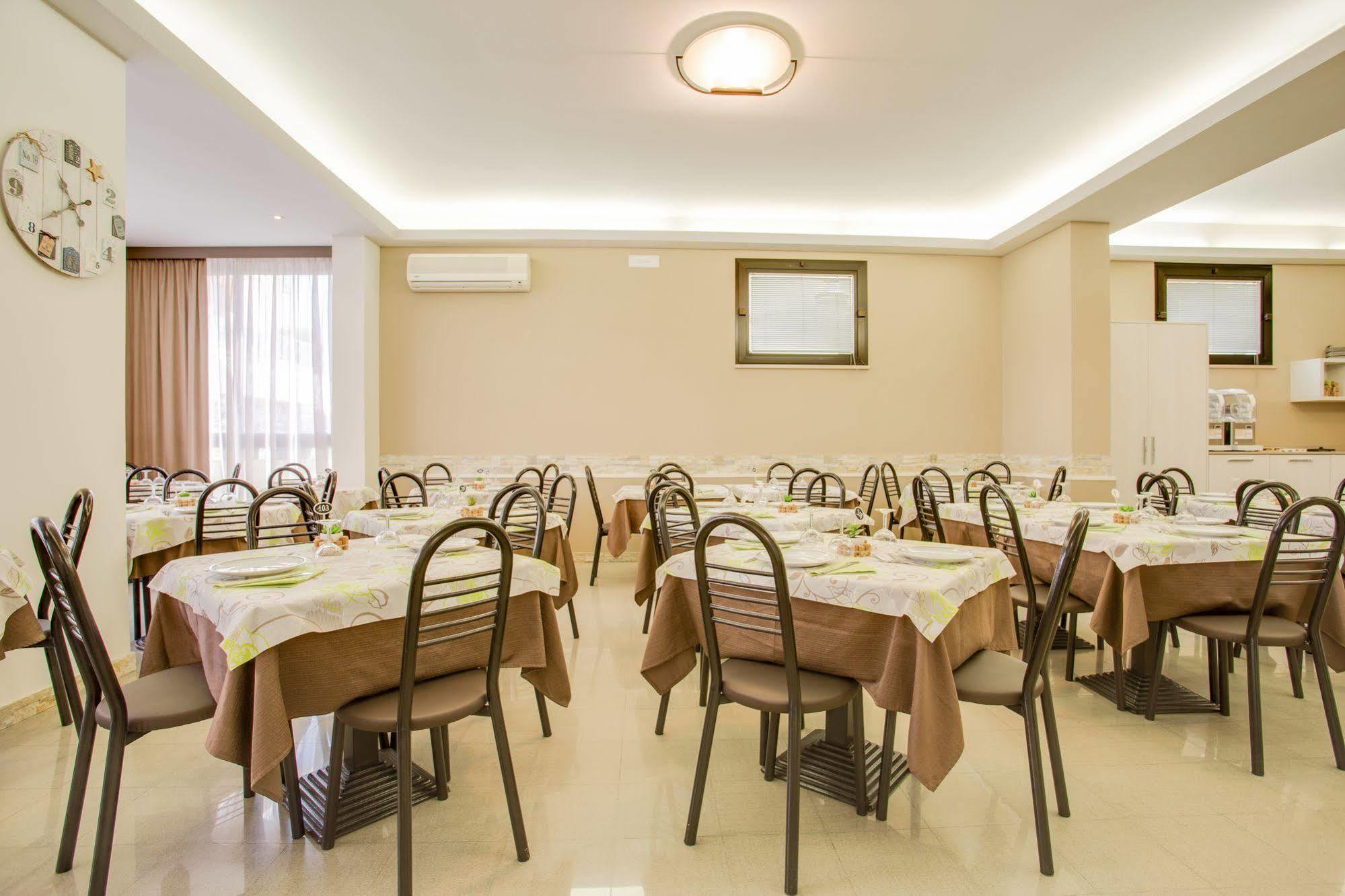 Hotel Dei Gerani 3*