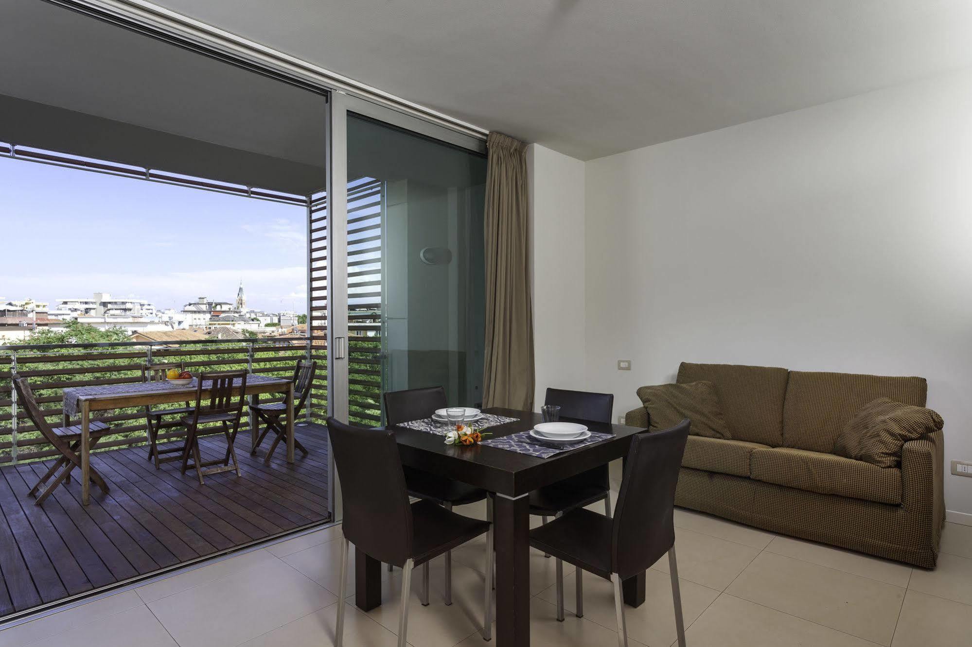 Delfina Aparthotel Rimini