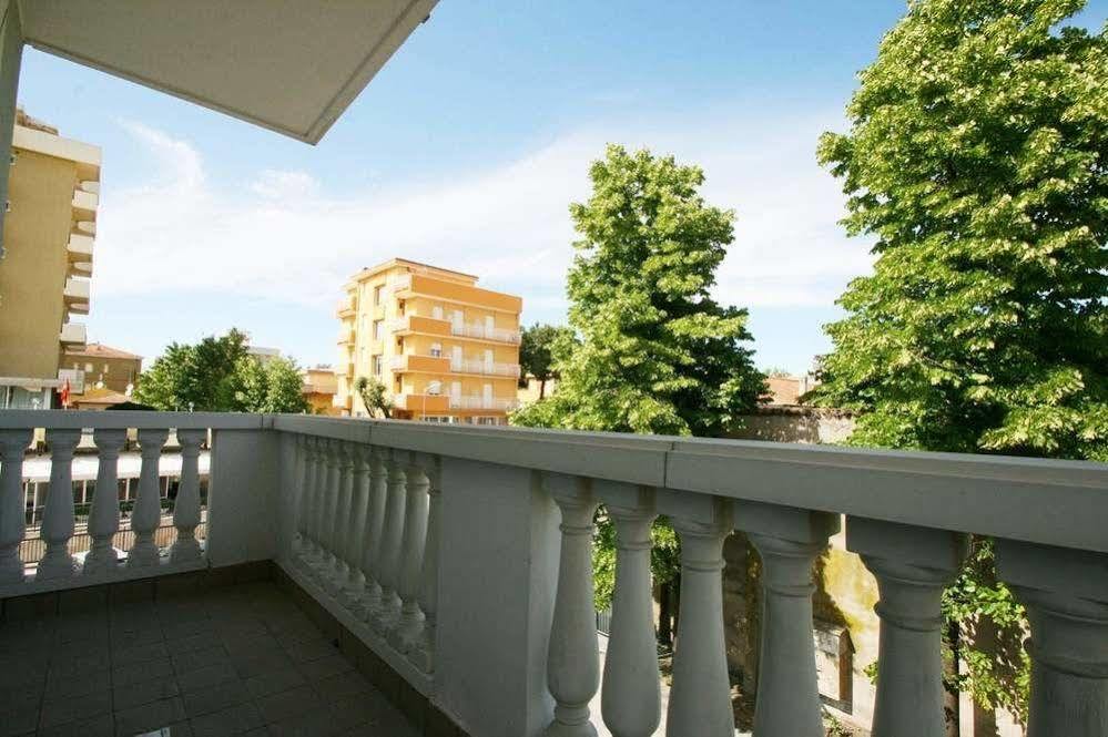 Aparthotel Mimosa 3*