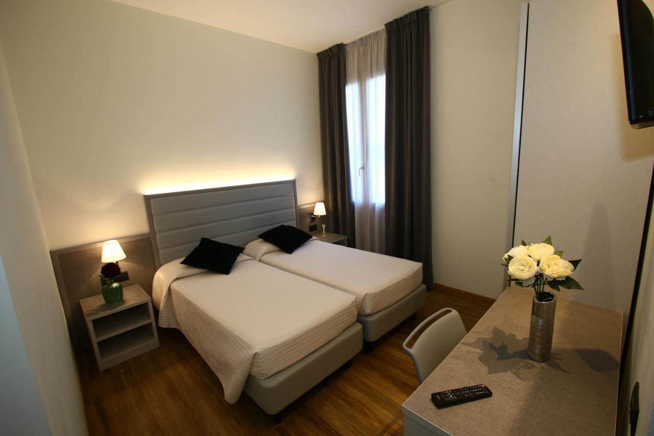 Hotel My Place 3*