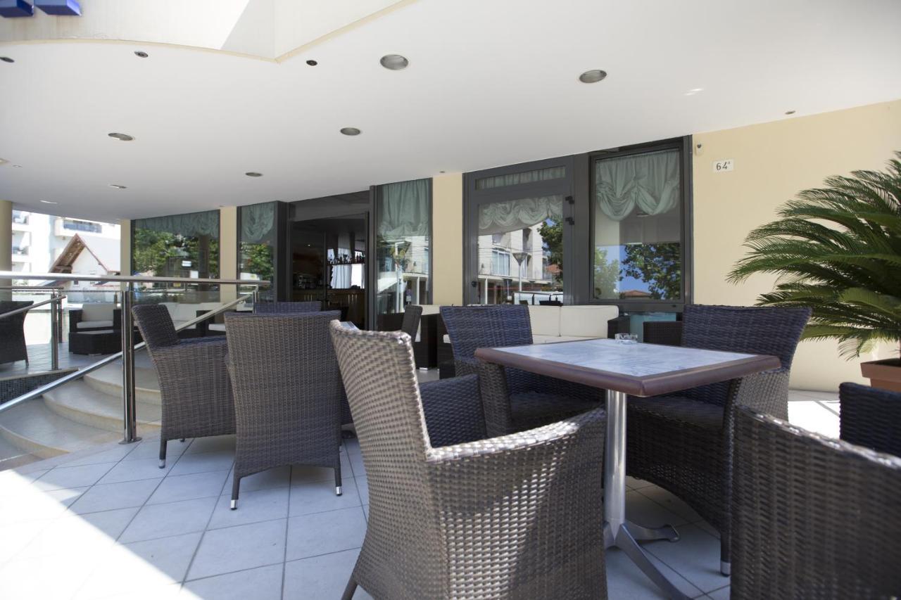 Metropole Hotel 3*
