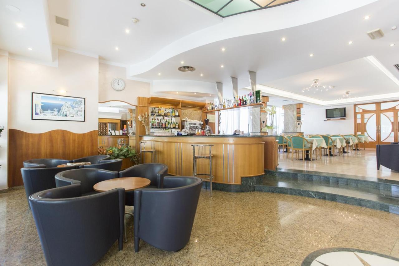 Metropole Hotel