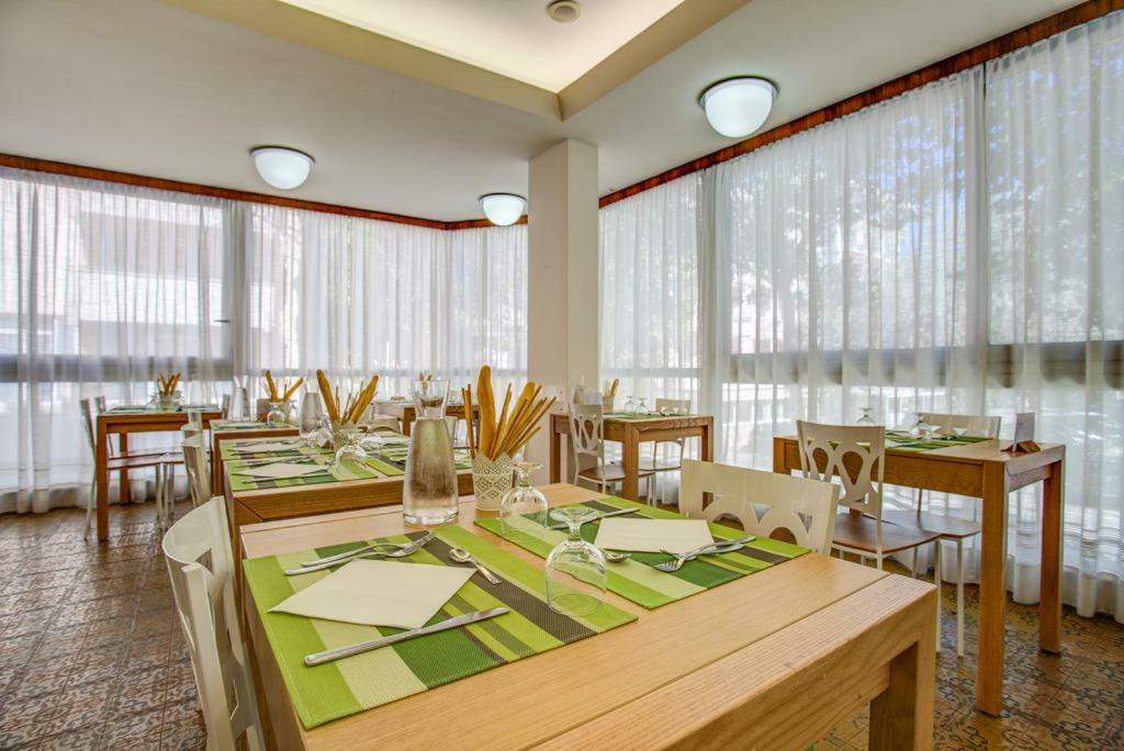 Hotel Konrad 3*