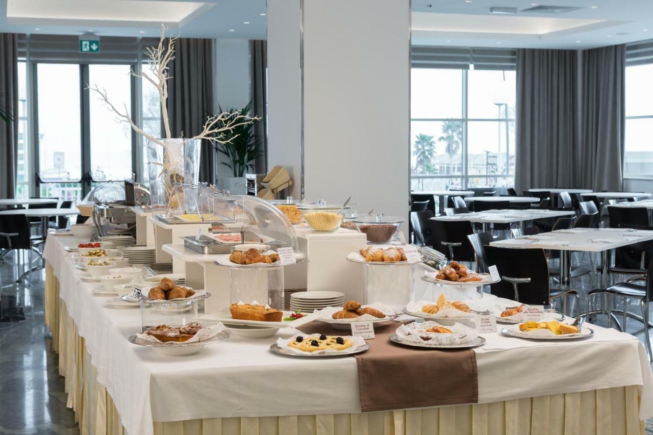 Continental 4* Rimini
