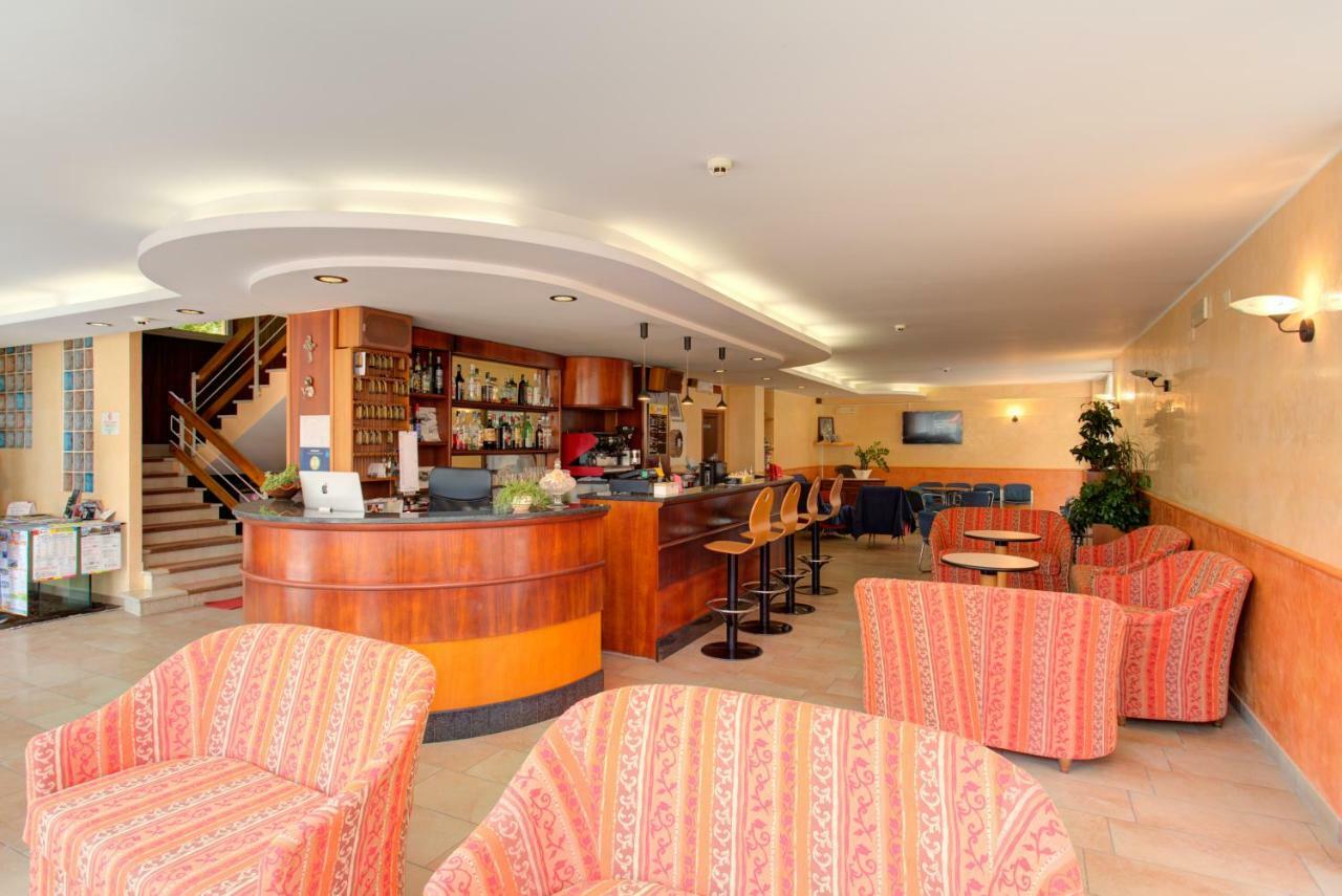 Nella Hotel