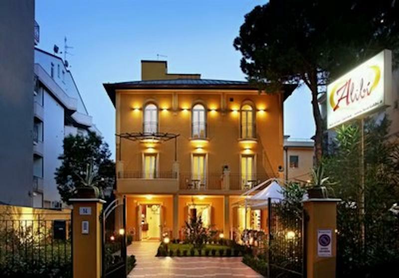 Hotel Alibi 3*