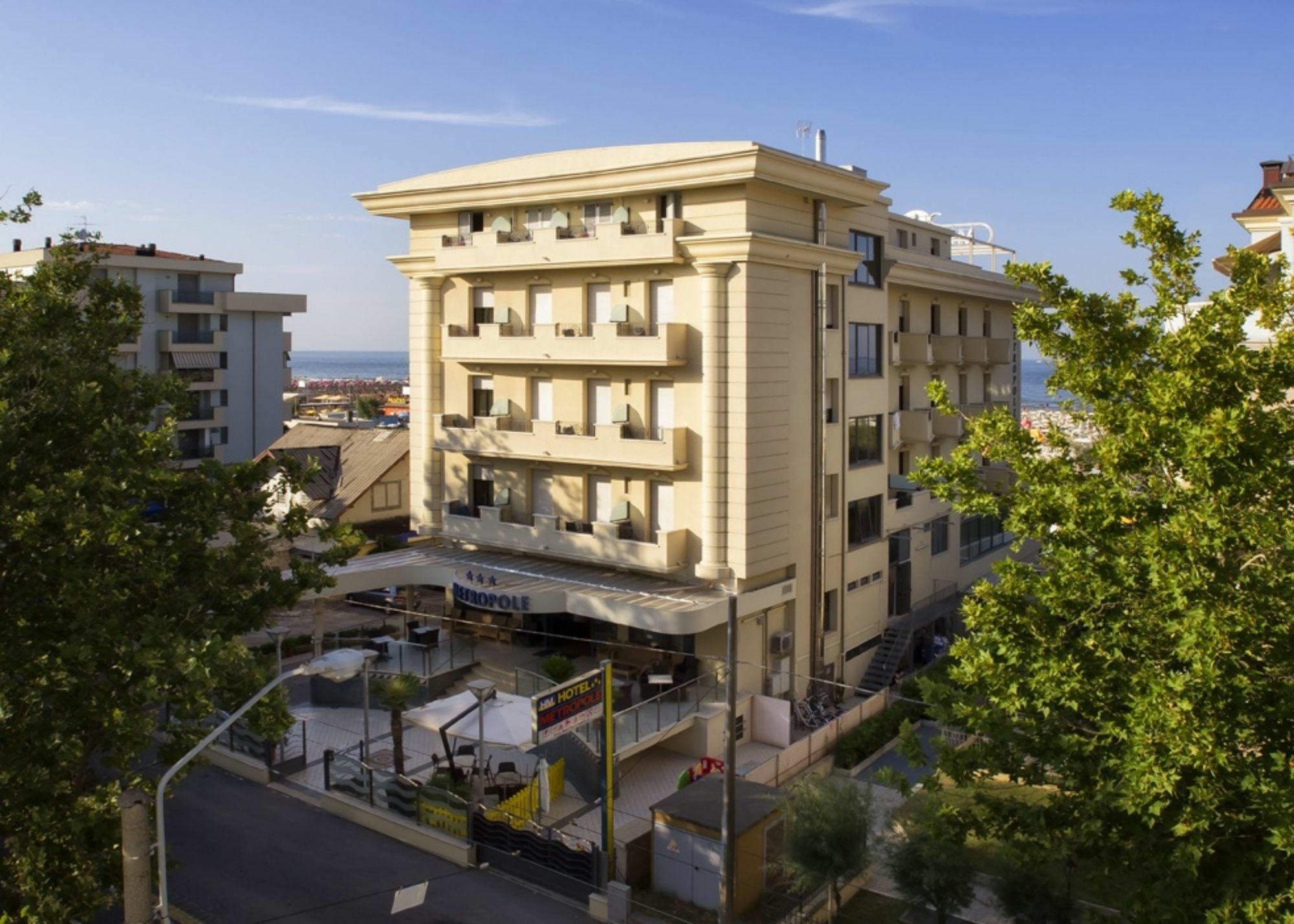 Metropole Hotel