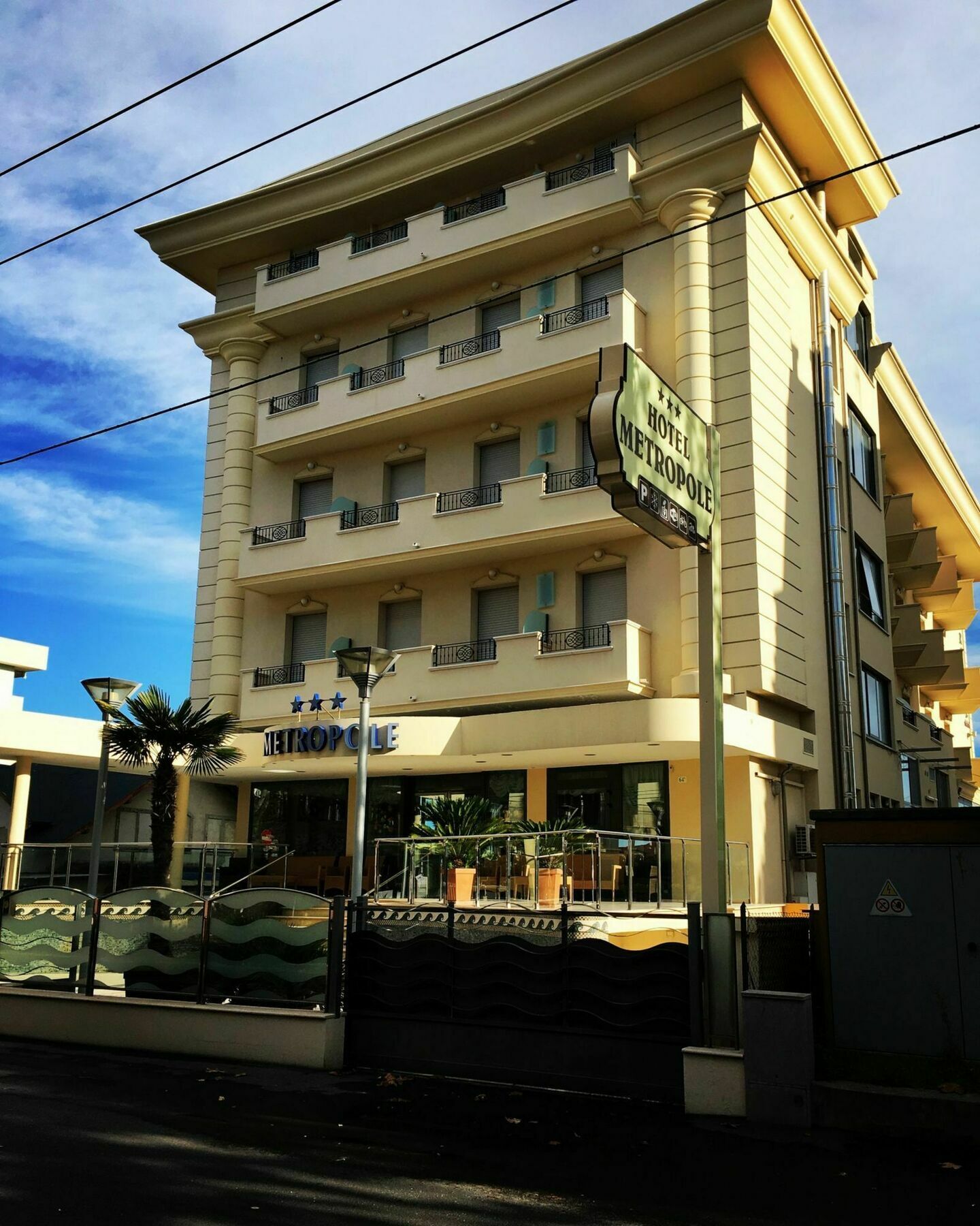 Metropole Hotel