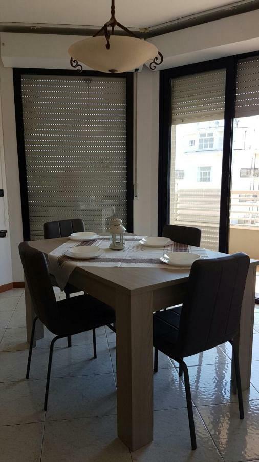 Domus Maris Viserba, Spiagge E Centro A 100 Mt, Promo Fiera Macfrut, Fieravicola, Expo Dental, Meeting Rimini Appartement Rimini