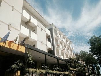 Hotel Arlino 3*