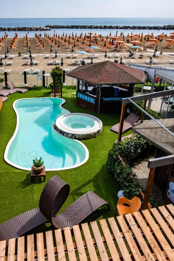 Estate Hotel 4*