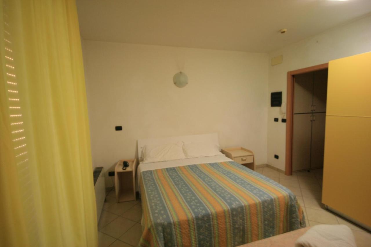 Paradise Aparthotel